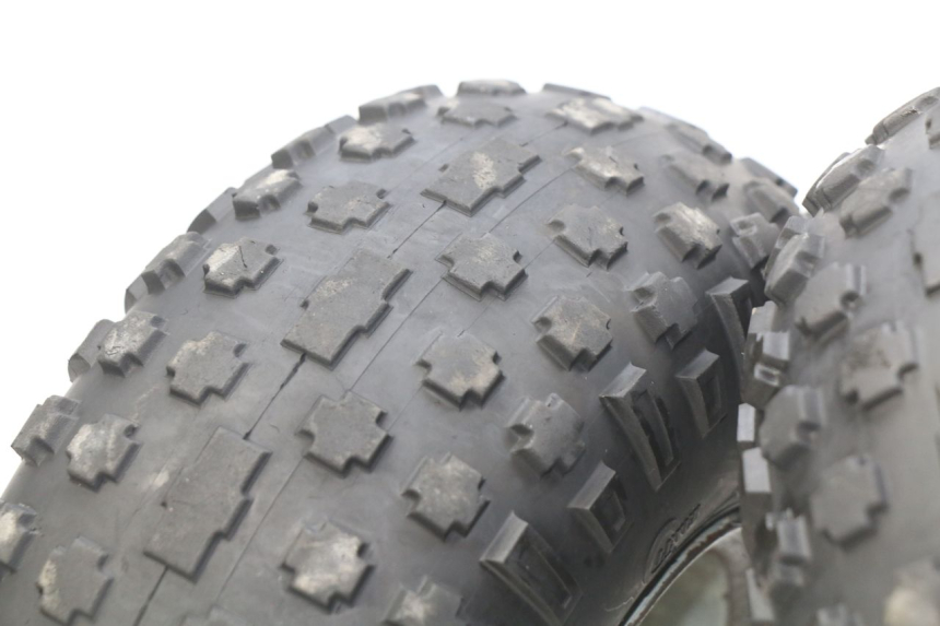 photo de LLANTA TRASERA CHINESE QUAD ENFANT ATV PUMA 50 - Vista general del producto