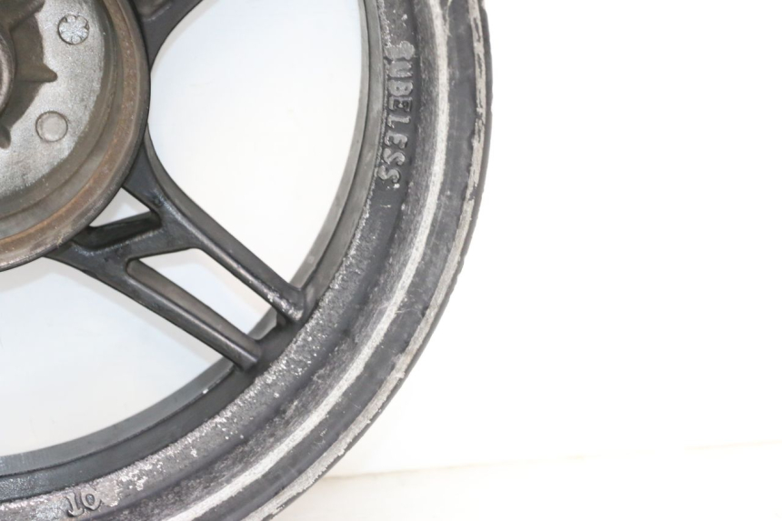 photo de LLANTA TRASERA JM MOTORS F45i 4T 50 (2020 - 2023) - Zoom sobre los componentes
