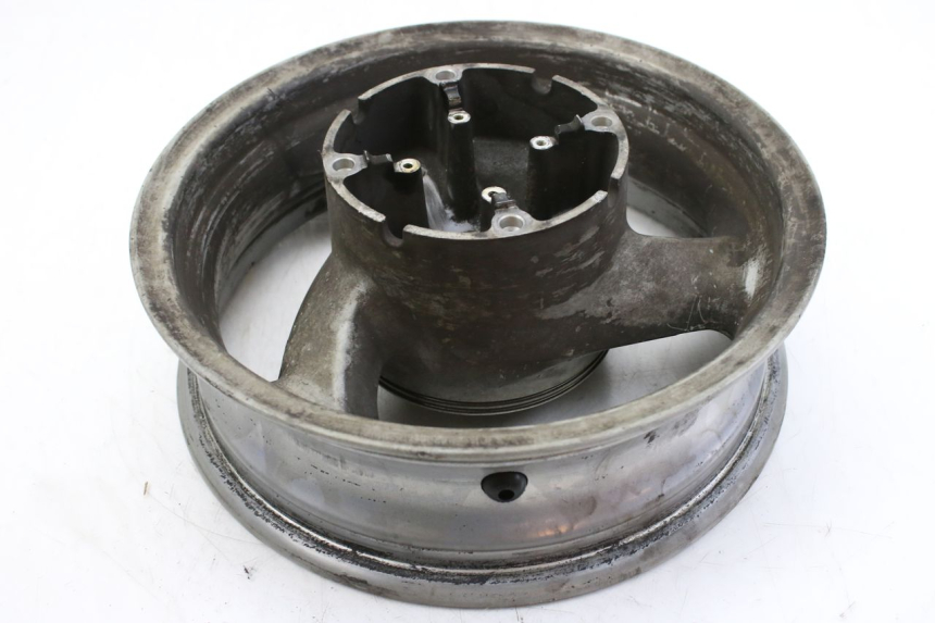 photo de LLANTA TRASERA HONDA FES S-WING SWING ABS 125 (2007 - 2015) - Primer plano técnico