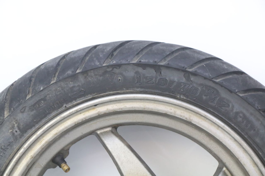 photo de LLANTA TRASERA SYM FIDDLE 2 50 (2008 - 2013) - Zoom sobre los componentes