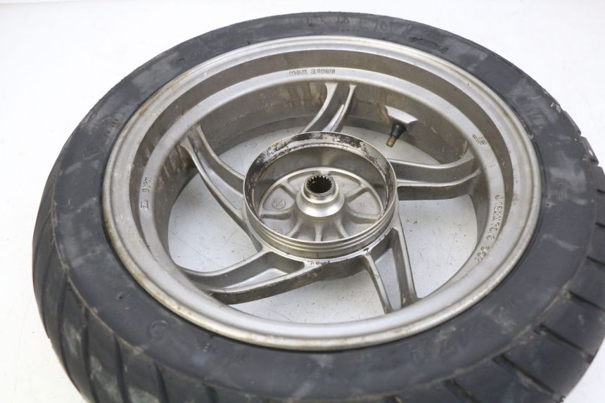 photo de LLANTA TRASERA SYM FIDDLE 2 50 (2008 - 2013) - Zoom estado de uso