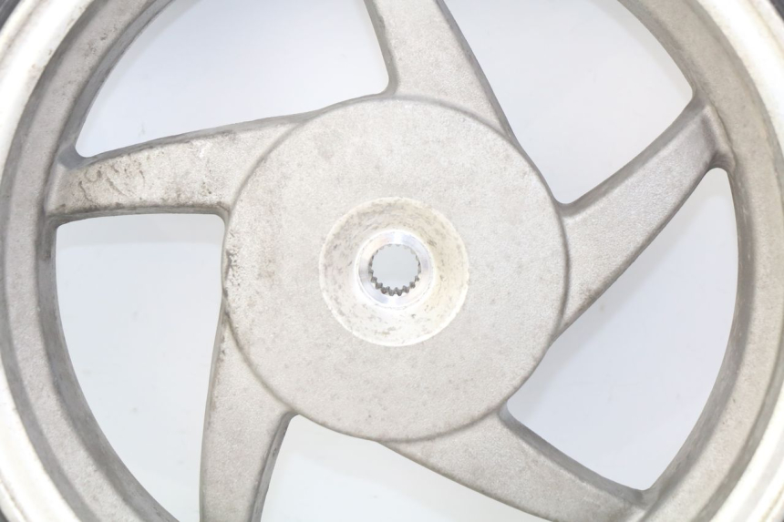 photo de LLANTA TRASERA SYM FIDDLE 2 50 (2008 - 2013) - Zoom sobre los componentes