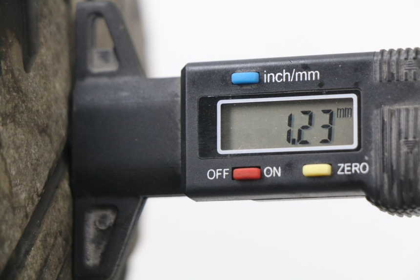 photo de LLANTA TRASERA YAMAHA FJR ABS 1300 (2006 - 2012) - Zoom estado de uso