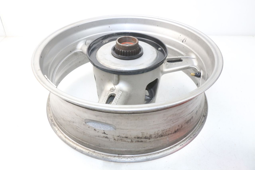 photo de LLANTA TRASERA YAMAHA FJR ABS 1300 (2006 - 2012) - Detalle de la pieza