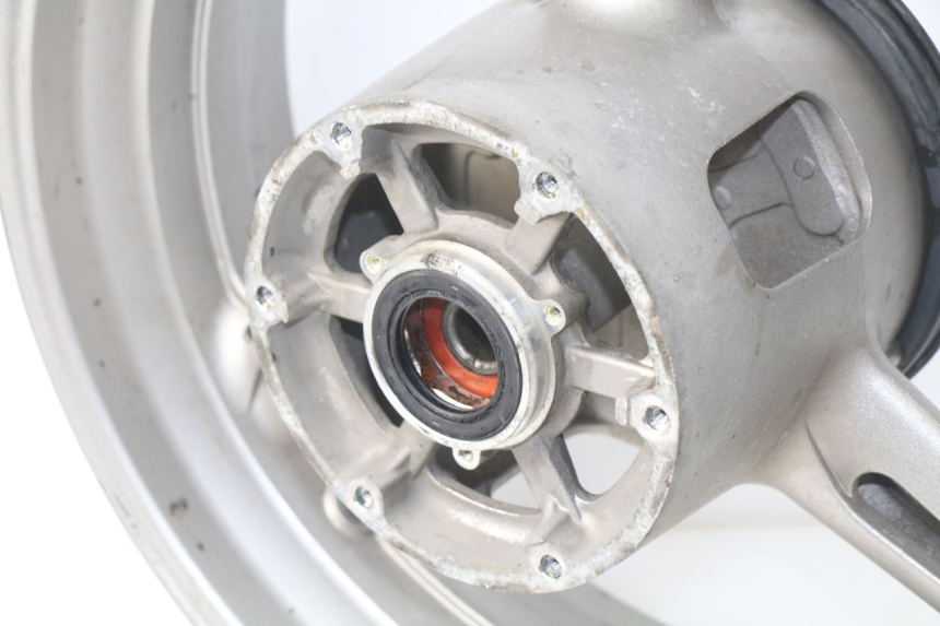 photo de LLANTA TRASERA YAMAHA FJR ABS 1300 (2006 - 2012) - Otra vista del artículo