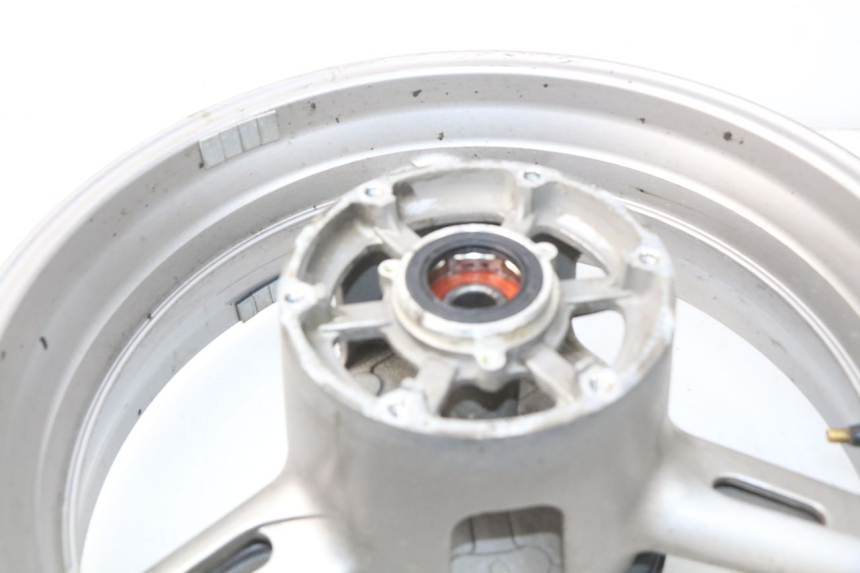 photo de LLANTA TRASERA YAMAHA FJR ABS 1300 (2006 - 2012) - Otra perspectiva