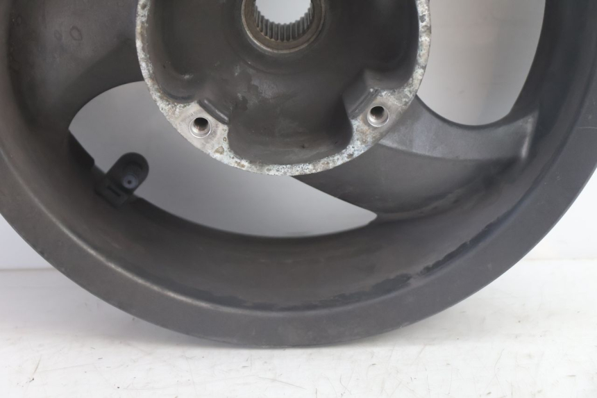 photo de LLANTA TRASERA HONDA FJS SILVER WING SILVERWING 400 (2005 - 2008) - Zoom estado de uso