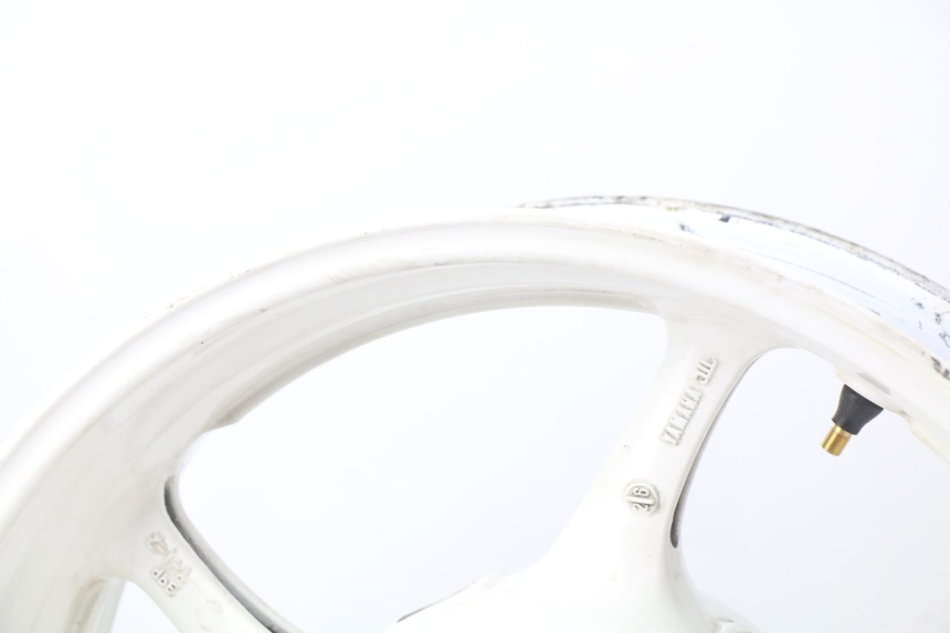 photo de LLANTA TRASERA YAMAHA FZ8 800 (2010 - 2016) - Enfoque en la estructura