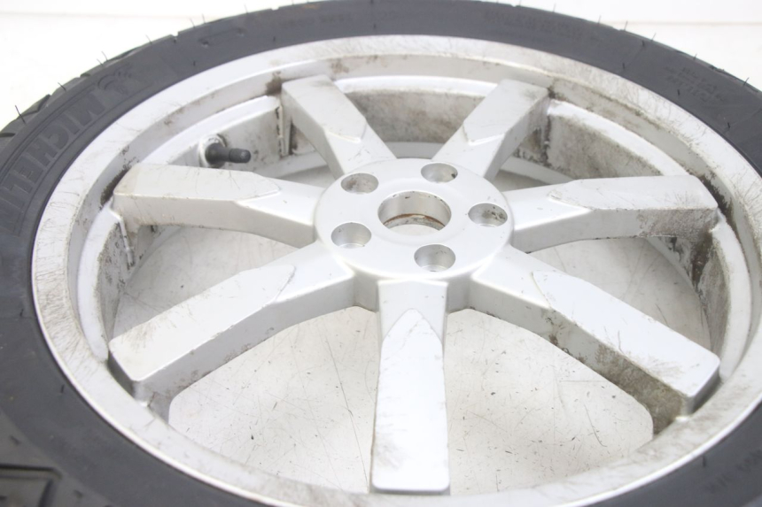 photo de LLANTA TRASERA PEUGEOT GEOPOLIS RS 125 (2007 - 2009) - Detalles de los puntos de fijación