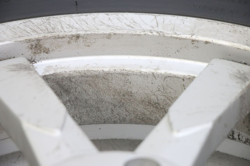 photo de LLANTA TRASERA PEUGEOT GEOPOLIS RS 125 (2007 - 2009) - Estado de la superficie y material