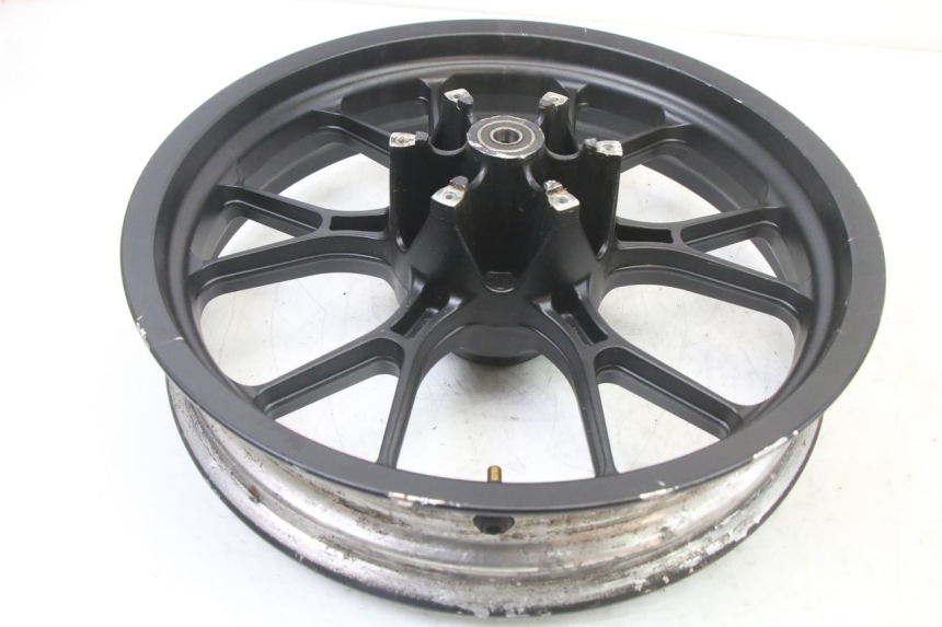 photo de LLANTA TRASERA DERBI GPR 50 (2004 - 2009) - Detalles de los puntos de fijación