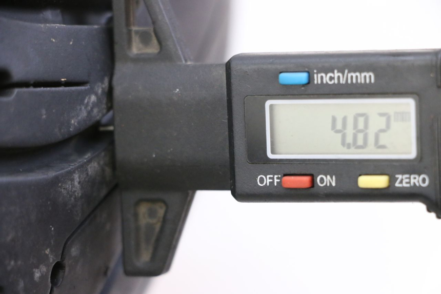 photo de LLANTA TRASERA SUZUKI GSR 750 (2011 - 2017) - Detalle de la pieza