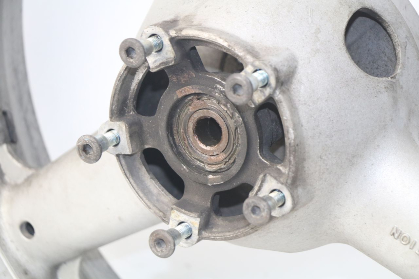 photo de LLANTA TRASERA SUZUKI GSX-F GSXF 600 (1998 - 2004) - Estado de la superficie y material