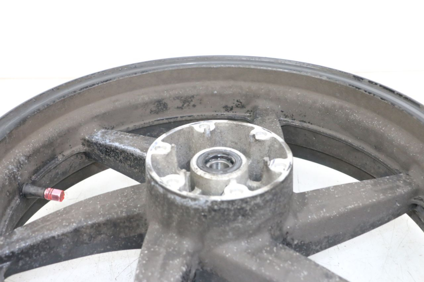 photo de LLANTA TRASERA HYOSUNG GTR 125 (2006 - 2008) - Primer plano de alta resolución