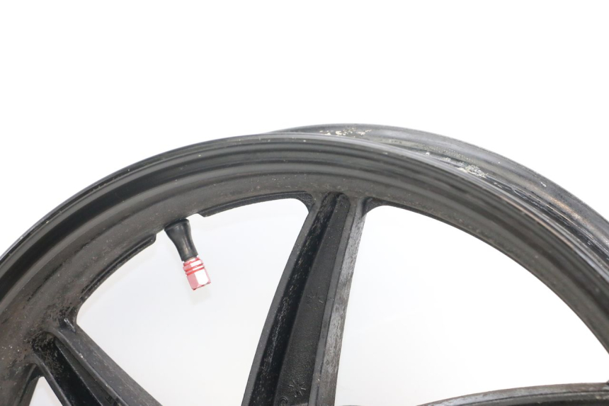 photo de LLANTA TRASERA HYOSUNG GTR 125 (2006 - 2008) - Detalles de los puntos de fijación