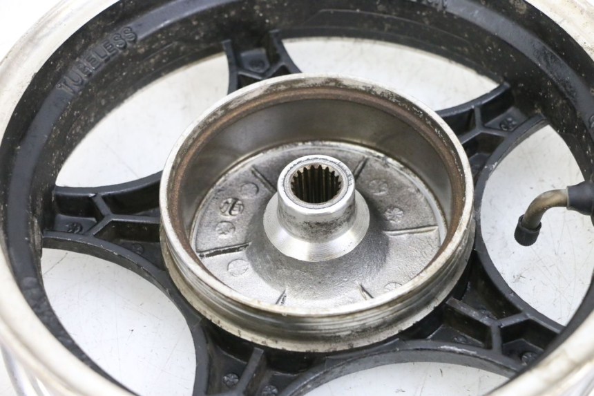 photo de LLANTA TRASERA EUROCKA GTR 50 (2018 - 2021) - Estado de la superficie y material