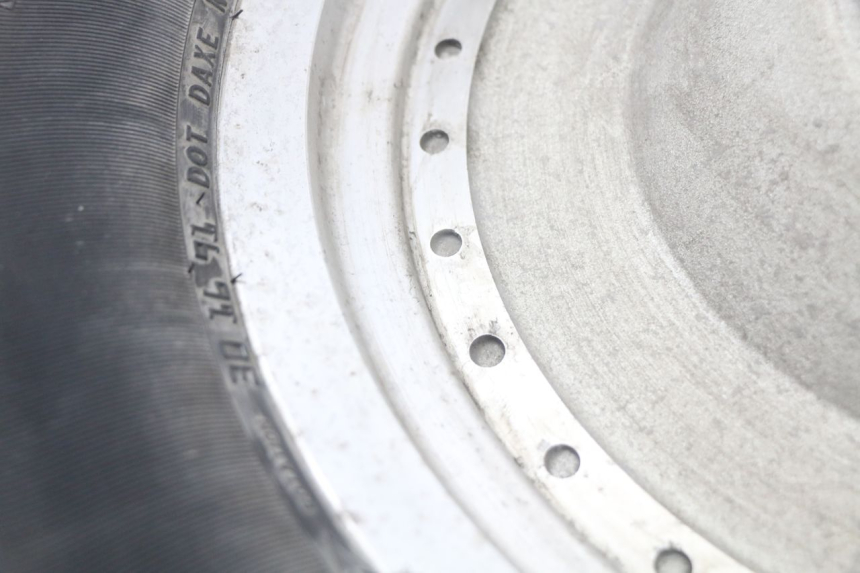 photo de LLANTA TRASERA HARLEY DAVIDSON SPORTSTER XL CUSTOM 883 (1999 - 2006) - Primer plano técnico