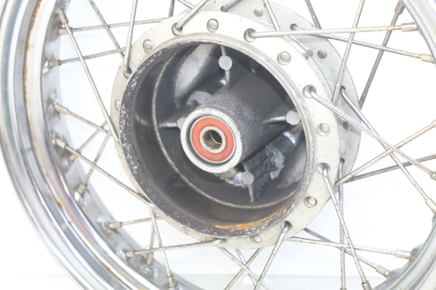 photo de LLANTA TRASERA SYM HUSKY 125 (1999 - 2005) - Recambio usado revisado