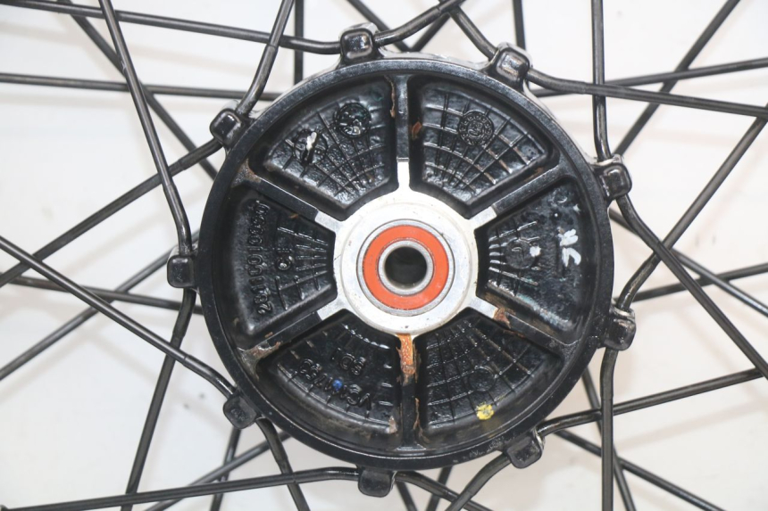 photo de LLANTA TRASERA HUSQVARNA SVARTPILEN 401 (2018 - 2023) - Otra vista del artículo