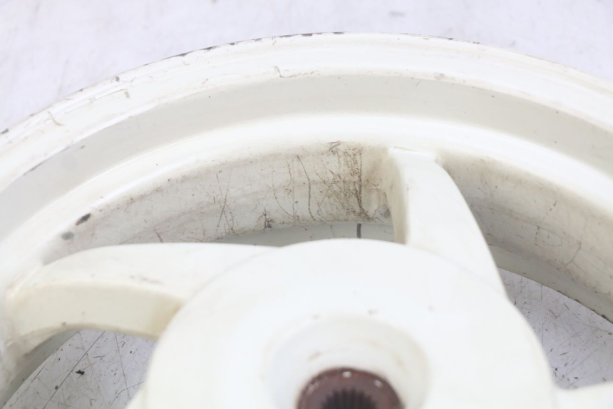 photo de LLANTA TRASERA SYM JET SPORT XR 50 (2006 - 2015) - Primer plano de alta resolución