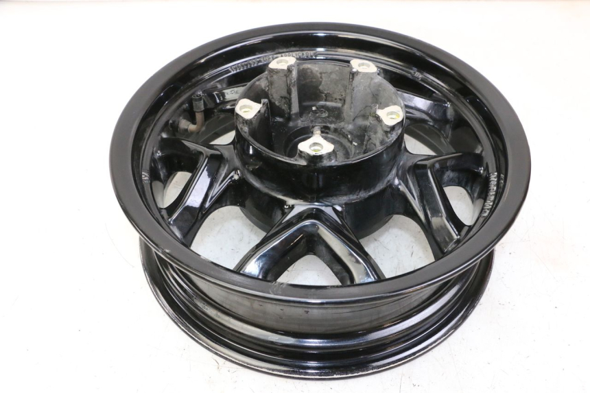 photo de LLANTA TRASERA SYM JOYMAX 125 (2010 - 2017) - Primer plano de alta resolución