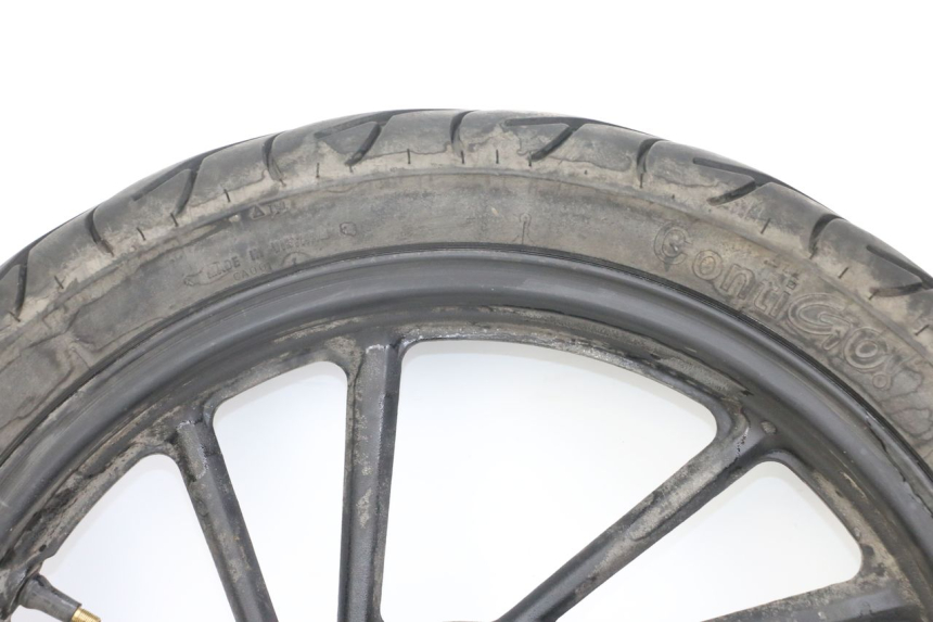 photo de LLANTA TRASERA KYMCO K-PW K-PIPE 50 (2012 - 2017) - Primer plano de alta resolución