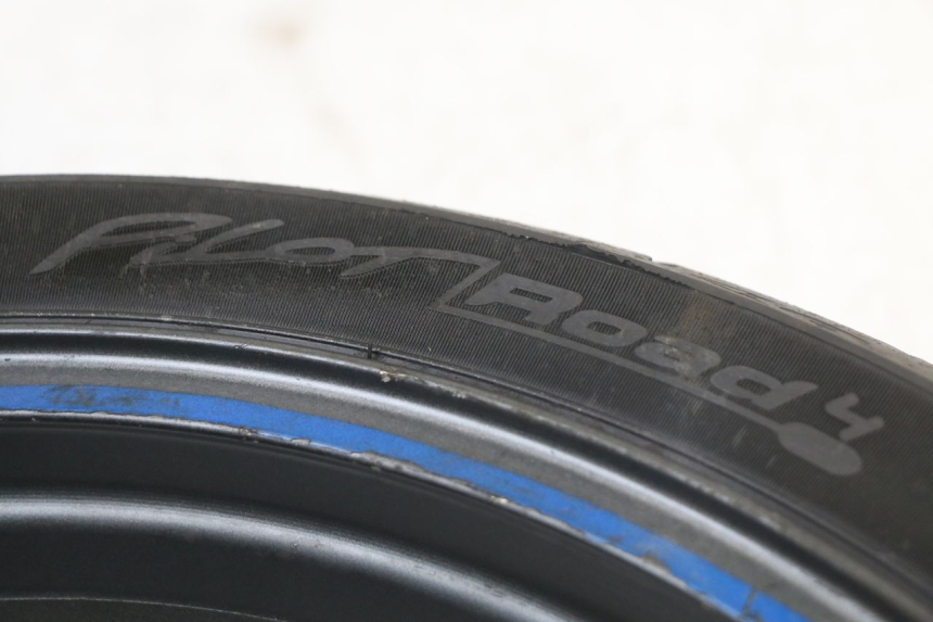 photo de LLANTA TRASERA KAWASAKI ZR7 ZR-7 S 750 (1999 - 2004) - Zoom sobre los componentes