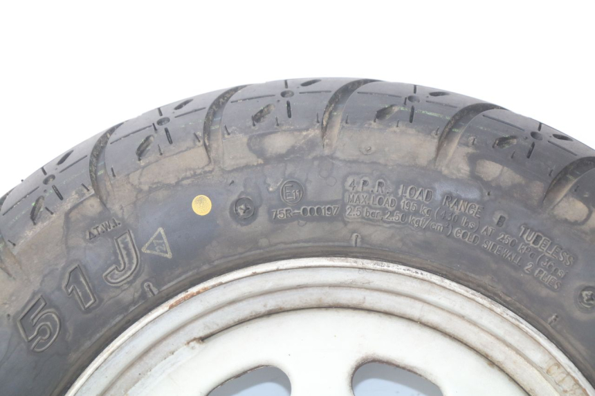 photo de LLANTA TRASERA PEUGEOT KISBEE 4T 50 (2010 - 2017) - Primer plano de alta resolución