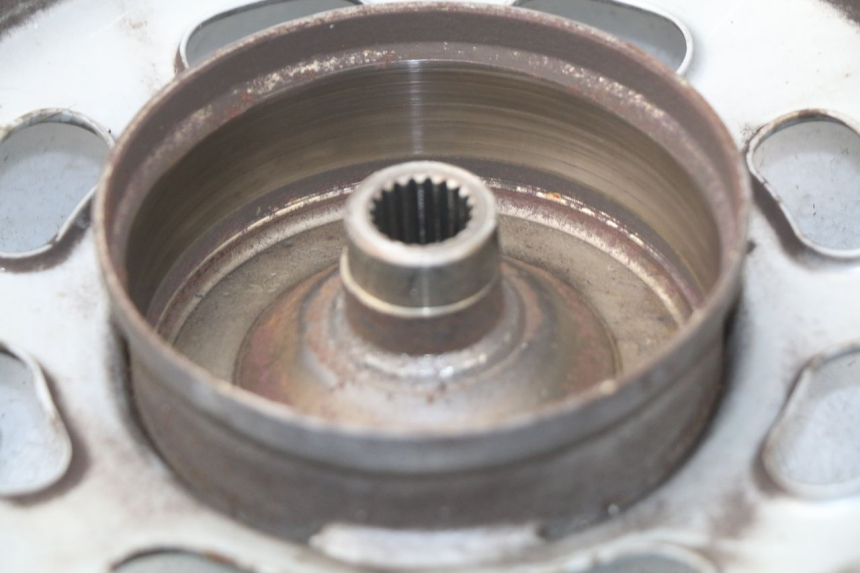 photo de LLANTA TRASERA PEUGEOT KISBEE 4T 50 (2010 - 2017) - Otra perspectiva