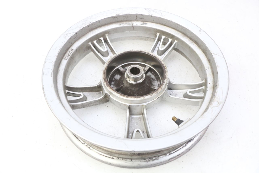 photo de LLANTA TRASERA PEUGEOT KISBEE 4T 50 (2018 - 2022) - Marcados y referencias originales