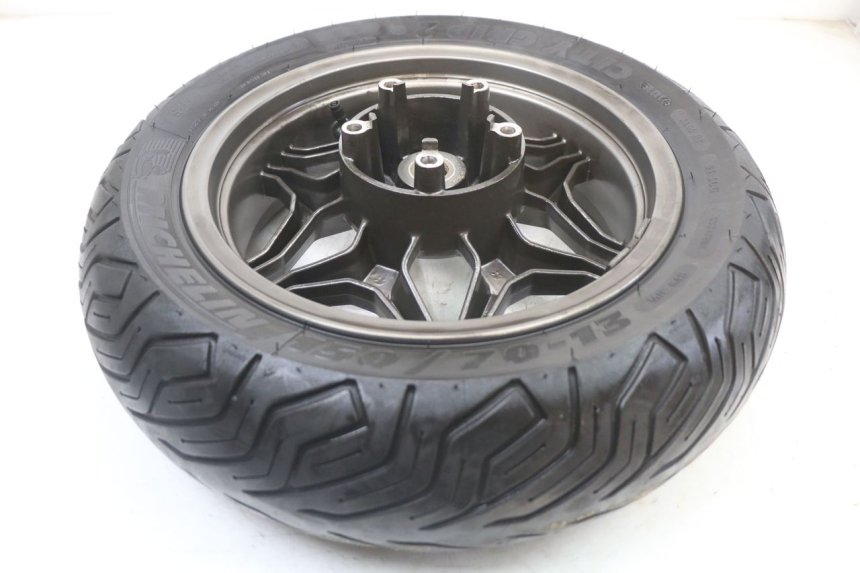 photo de LLANTA TRASERA KYMCO X-TOWN XTOWN 125 (2016 - 2021) - Estado de la superficie y material