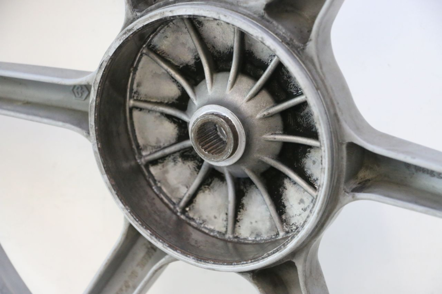 photo de LLANTA TRASERA PIAGGIO LIBERTY 50 (1998 - 2003) - Detalles de los puntos de fijación