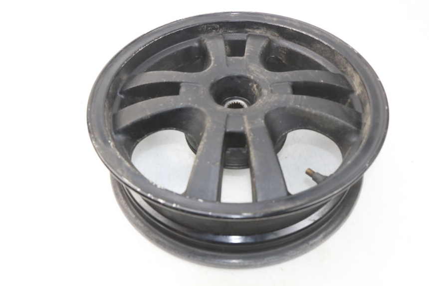 photo de LLANTA TRASERA KYMCO LIKE 2T 50 (2009 - 2018) - Detalle de la pieza