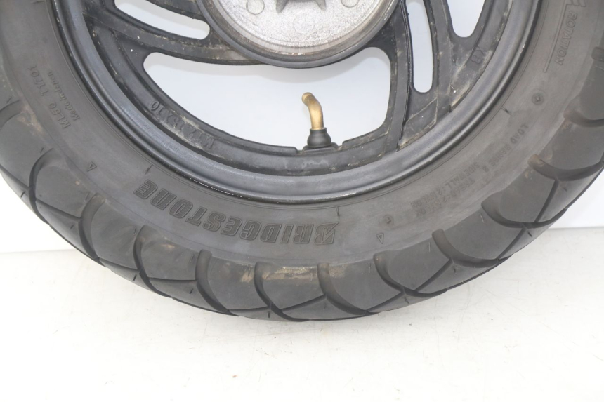 photo de LLANTA TRASERA VENESI LOWIGI RETRO JJ50QT-3 50 (2020 - 2022) - Detalles de los puntos de fijación