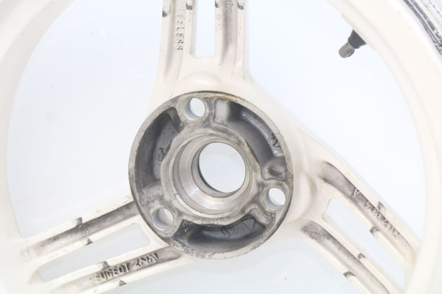 photo de LLANTA TRASERA PEUGEOT LUDIX BLASTER 50 (2006 - 2014) - Detalles de los puntos de fijación