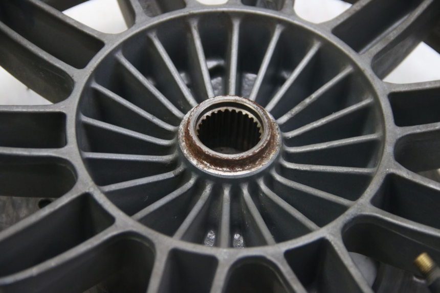 photo de LLANTA TRASERA PIAGGIO MP3 125 (2006 - 2014) - Ángulo de visión alternativo