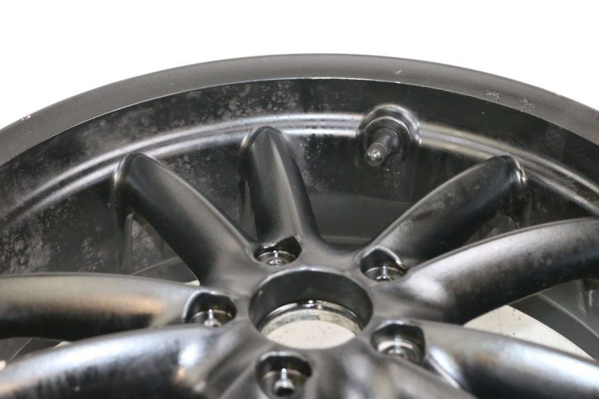 photo de LLANTA TRASERA PIAGGIO MP3 500 (2011 - 2015) - Características distintivas