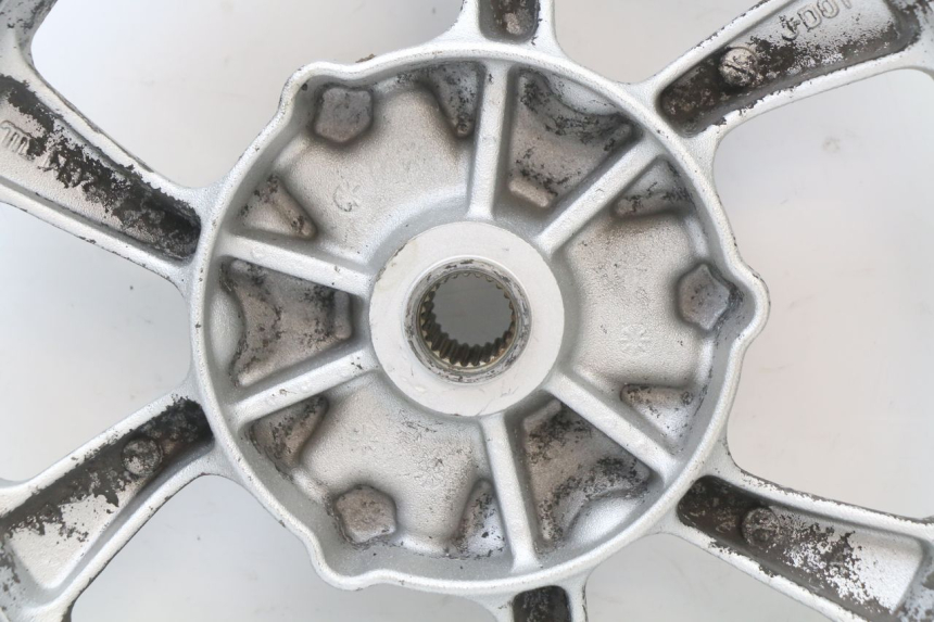 photo de LLANTA TRASERA MBK MW TRYPTIK 125 (2014 - 2016) - Estado de la superficie y material