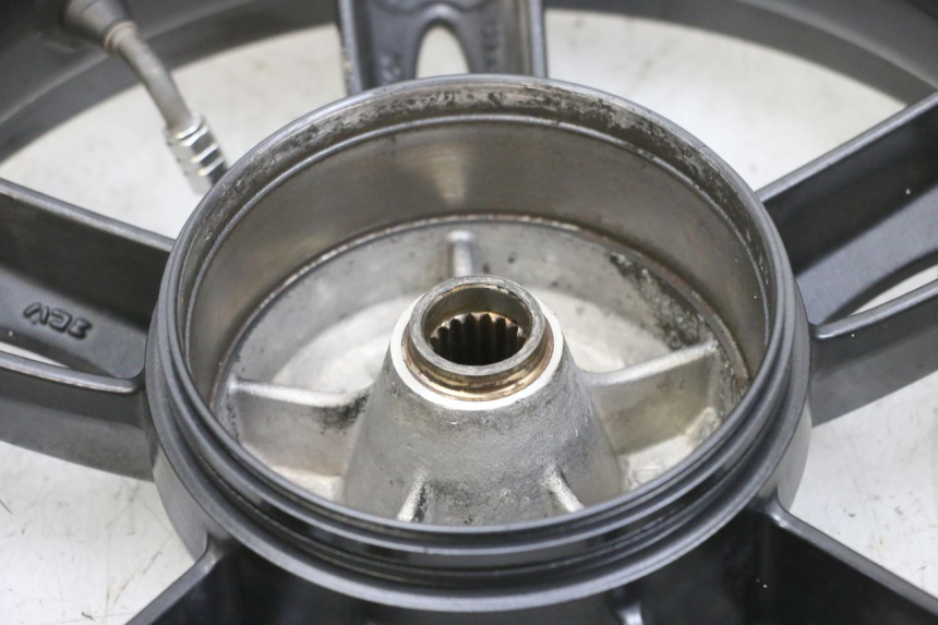 photo de LLANTA TRASERA YAMAHA NEOS NEO'S 4T 50 (2008 - 2016) - Características distintivas