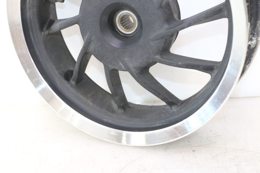 photo de LLANTA TRASERA KYMCO LIKE 4T 50 (2019 - 2025) - Recambio usado revisado