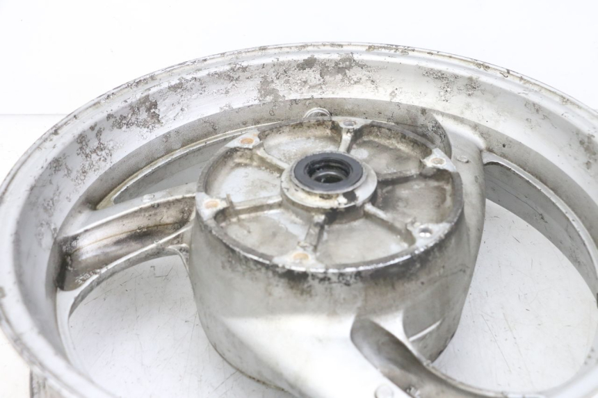 photo de LLANTA TRASERA HONDA NTV DEAUVILLE 650 (1998 - 2001) - Primer plano de alta resolución