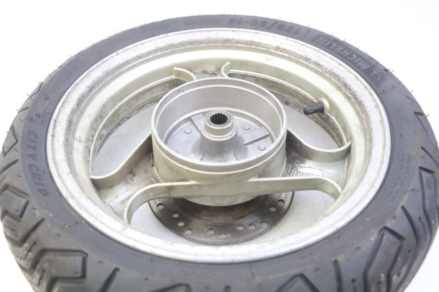 photo de LLANTA TRASERA SELECT UP OCTALIS 125 (2007 - 2012) - Primer plano técnico