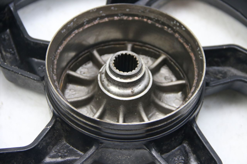 photo de LLANTA TRASERA SYM ORBIT III 3 4T 50 (2021 - 2025) - Inspección visual detallada