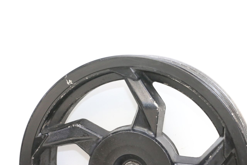 photo de LLANTA TRASERA SYM ORBIT III 3 4T 50 (2018 - 2021) - Zoom sobre los componentes