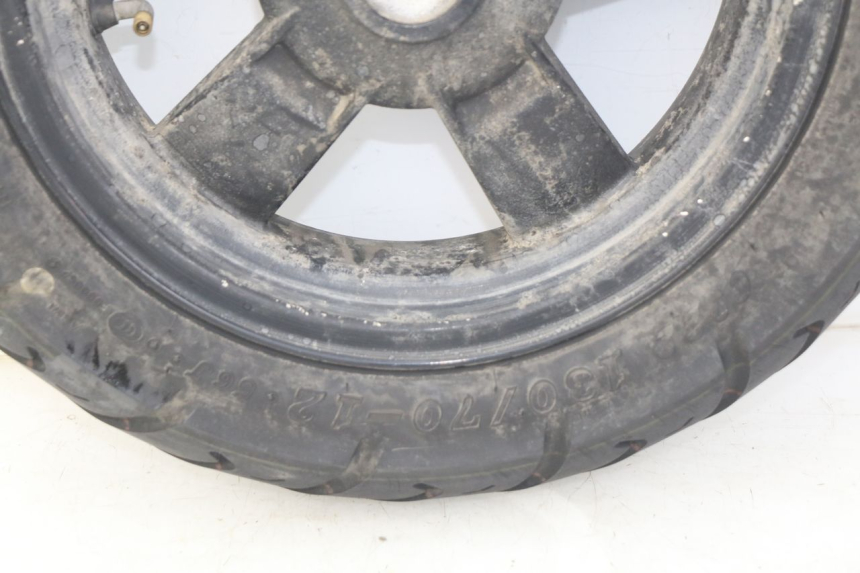 photo de LLANTA TRASERA TNT MOTOR OTTO 2T 50 (2012 - 2018) - Detalles de los puntos de fijación