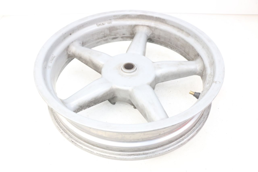 photo de LLANTA TRASERA KYMCO PEOPLE 250 (2004 - 2008) - Detalles de los puntos de fijación