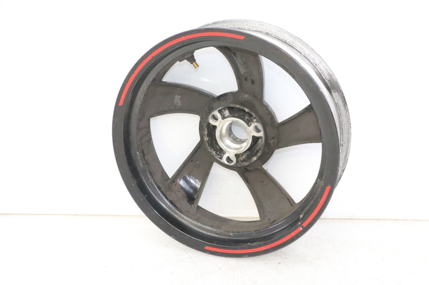 photo de LLANTA TRASERA PEUGEOT CITYSTAR 2T 50 (2018 - 2021) - Detalle de la pieza