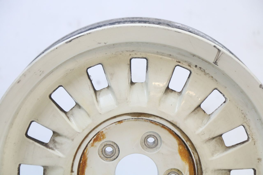 photo de LLANTA TRASERA PEUGEOT DJANGO 125 (2014 - 2017) - Zoom estado de uso