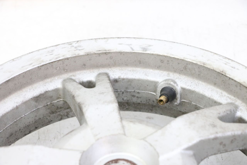 photo de LLANTA TRASERA PEUGEOT KISBEE 4T 50 (2010 - 2017) - Zoom sobre los componentes