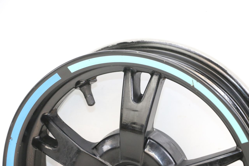 photo de LLANTA TRASERA PEUGEOT STREETZONE 4T 50 (2018 - 2023) - Detalles de los puntos de fijación